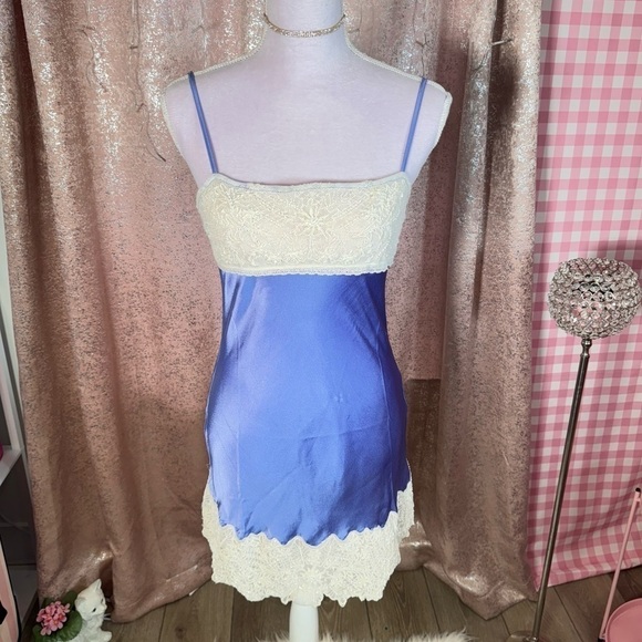 Free People Winter Pewter Blue Embroidered Satin Slip ❄️🩵 - Picture 8 of 8